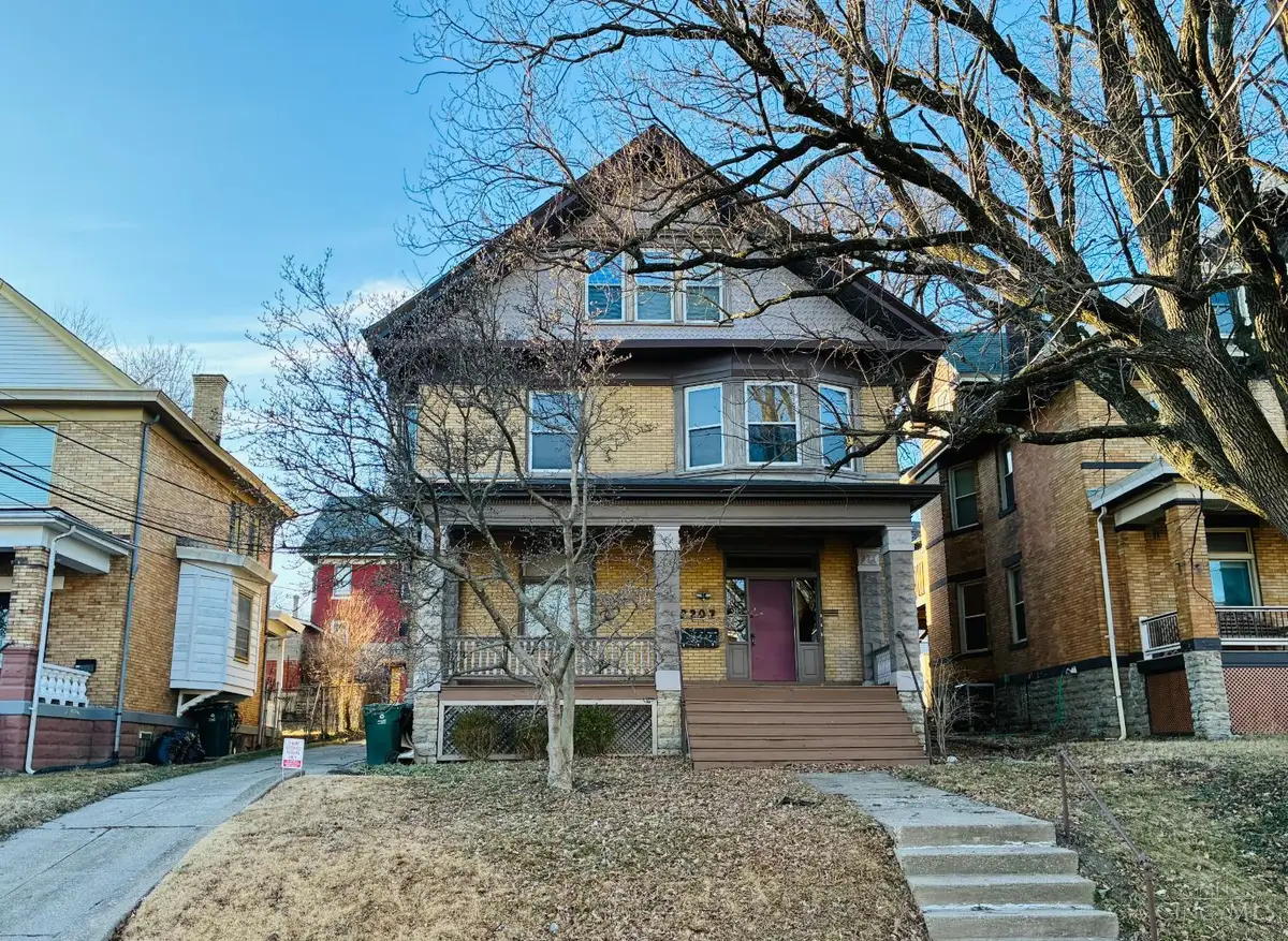 2207 Burnet Avenue, Cincinnati, OH 45219 - #1
