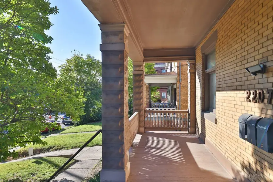 2207 Burnet Avenue, Cincinnati, OH 45219 - #3