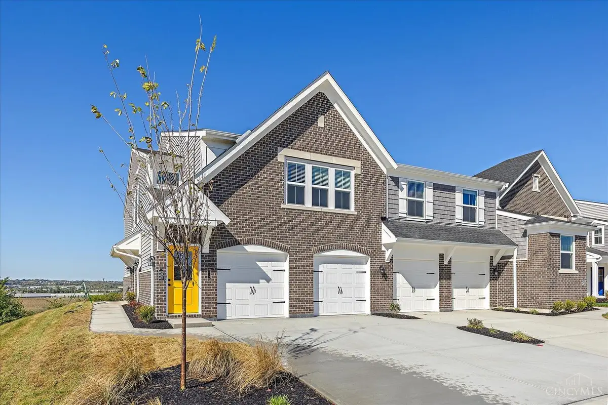 403 Chambers Bay Place #13201, Pataskala, OH 45036 - Image #1