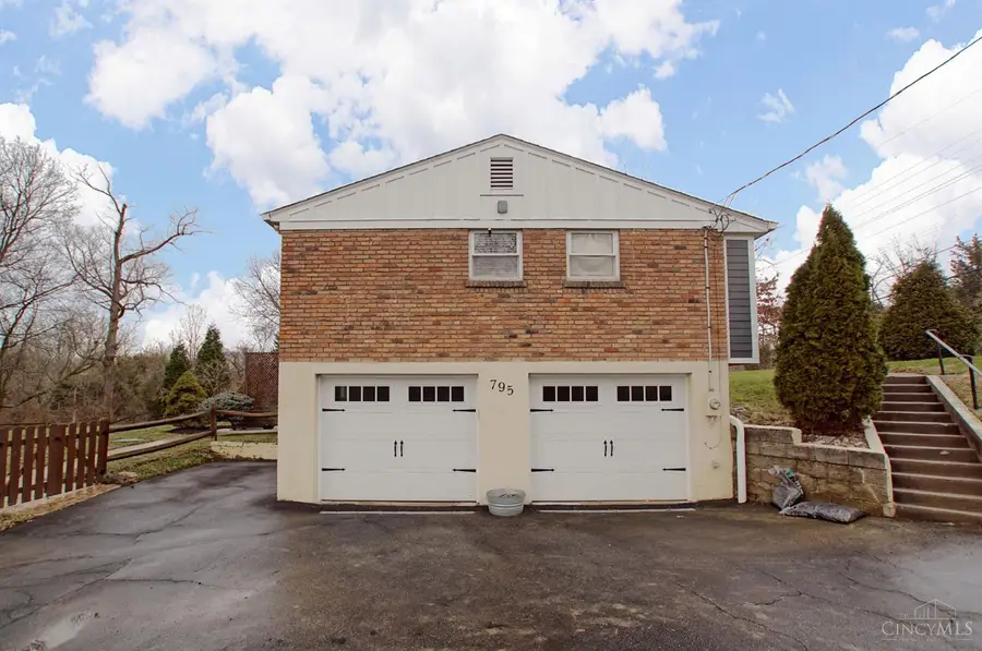 795 Mcclelland Road, Miami Township, OH 45150 - #3