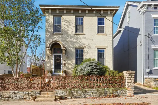 2711 Hackberry Street, Cincinnati, OH 45206