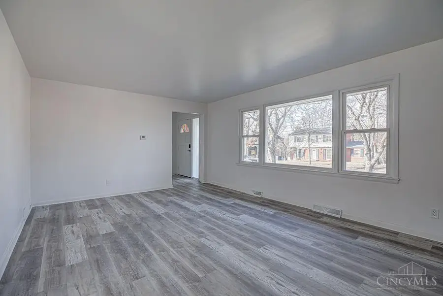 3553 Edgeview Drive, Cincinnati, OH 45213 - #3