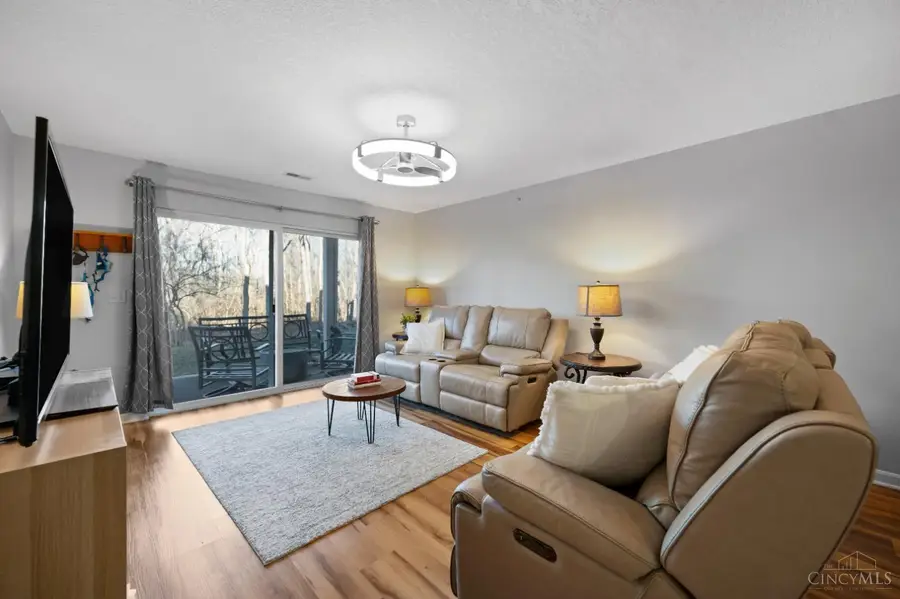 1357 Double Eagle Court #7-103, Turtlecreek, OH 45036 - Image #2