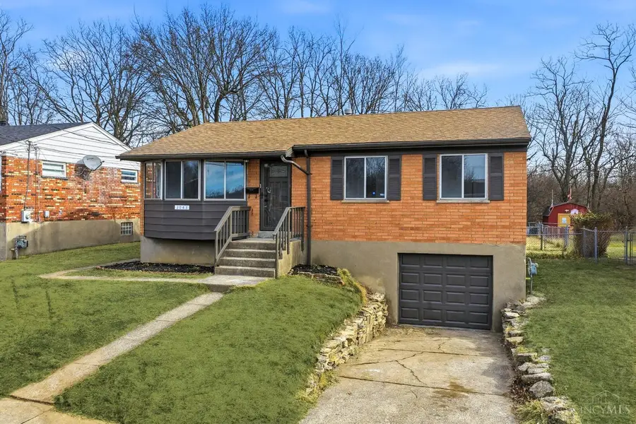 2043 E Teralta Circle, Cincinnati, OH 45211 - Image #2