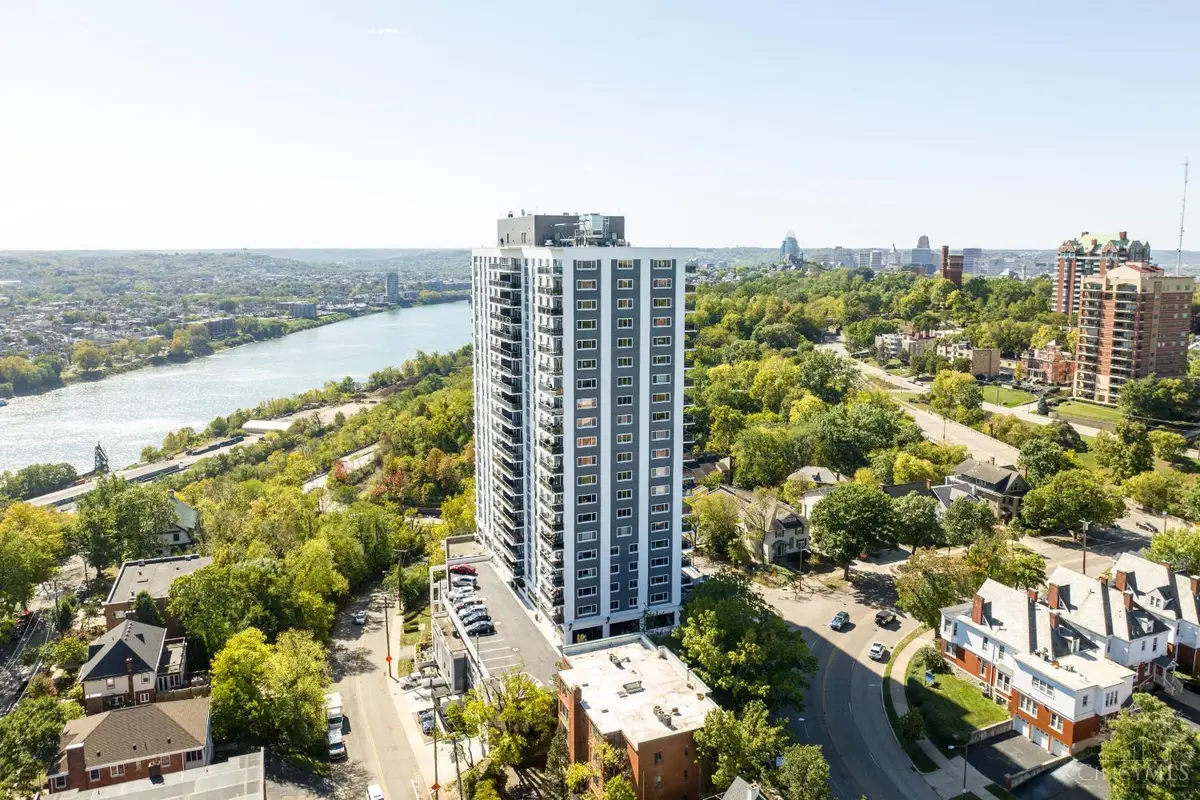 2200 Victory Parkway #2406, Cincinnati, OH 45206 - Image #1