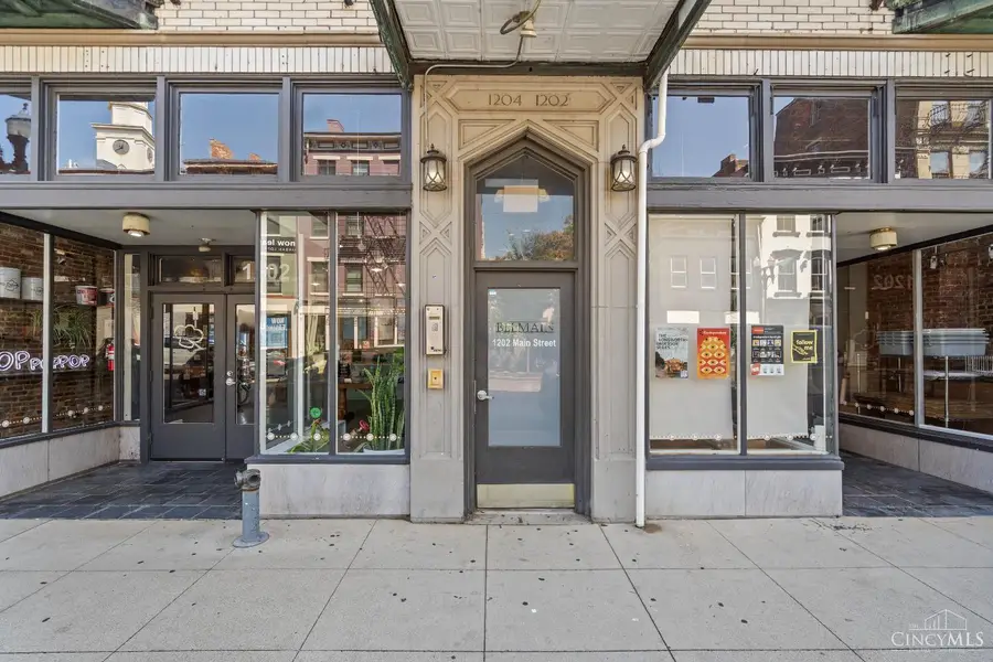 1202 Main Street #9, Cincinnati, OH 45202 - #2