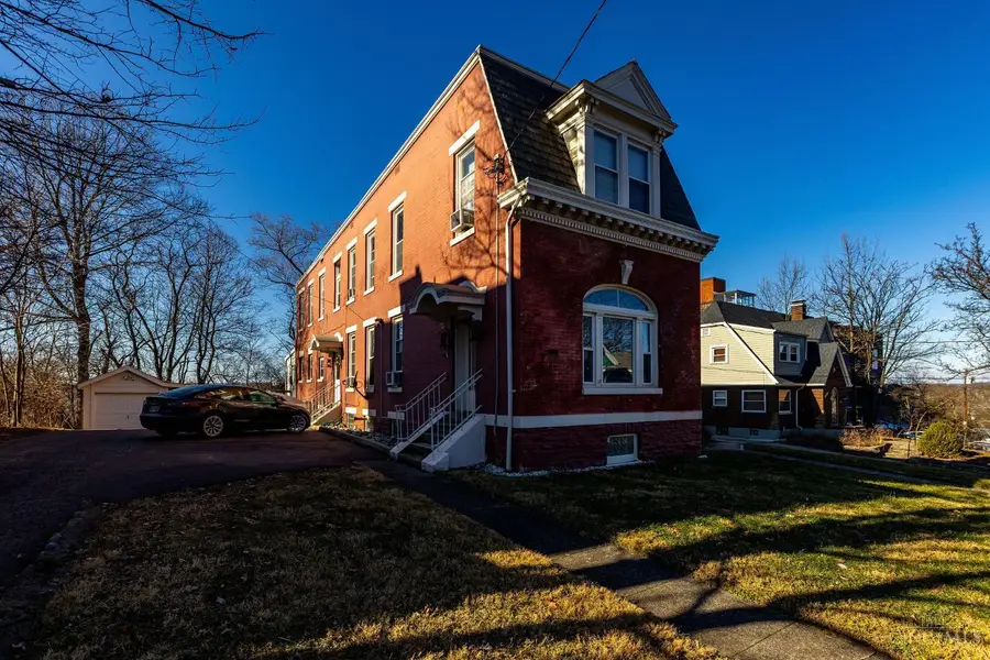 2963 Deckebach Avenue, Cincinnati, OH 45220 - Image #2