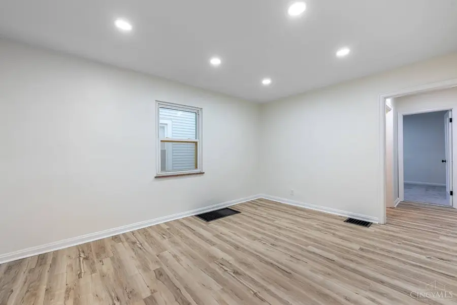 3708 Zinsle Avenue, Cincinnati, OH 45213 - #2