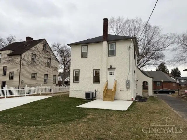 1622 Shenandoah Avenue, Cincinnati, OH 45237 - #3