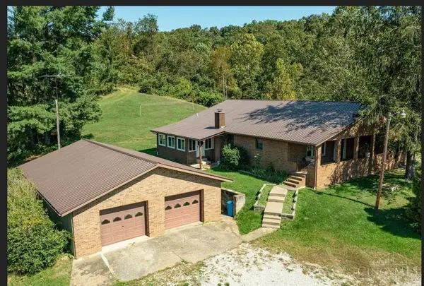 12 Chambers Road, Crown City, OH 45623