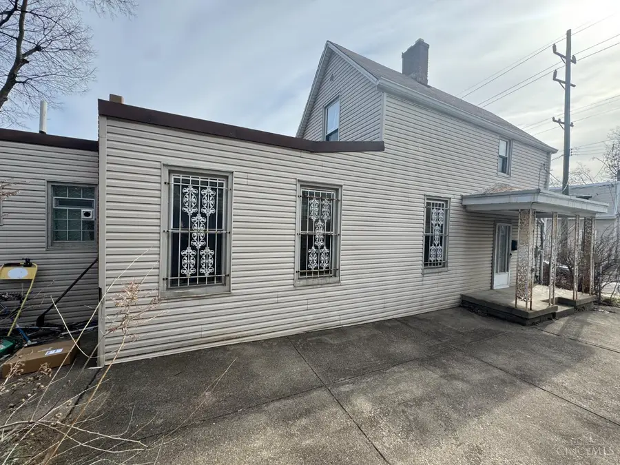 3906 W Liberty Street, Cincinnati, OH 45205 - #2