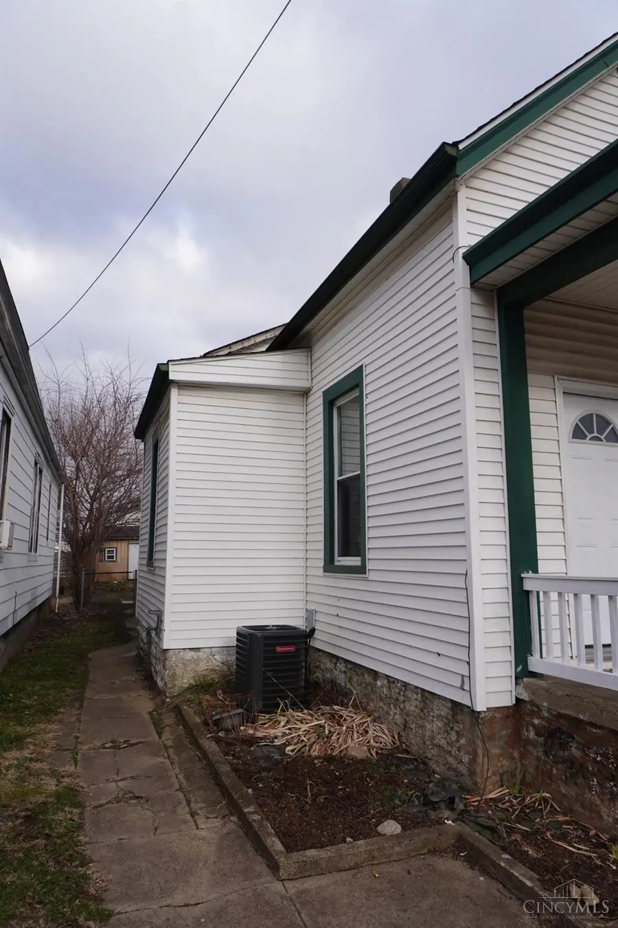 302 Walnut Street, Elmwood Place, OH 45216 - #3