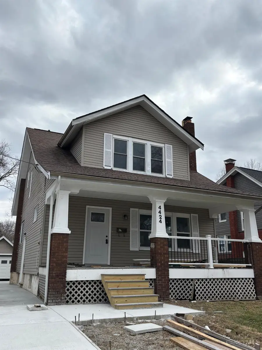 4424 Simpson Avenue, Cincinnati, OH 45227 - Image #2