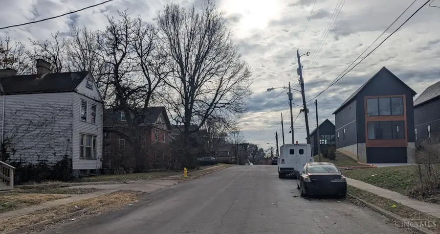 3556 Eden Avenue, Cincinnati, OH 45229 - #2