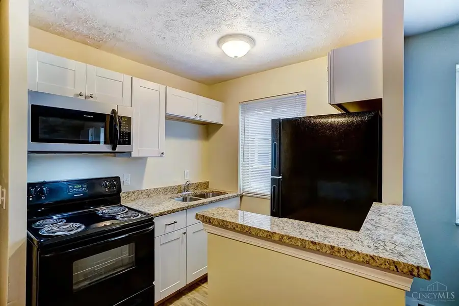 4326 Hamilton Avenue, Cincinnati, OH 45223 - #3