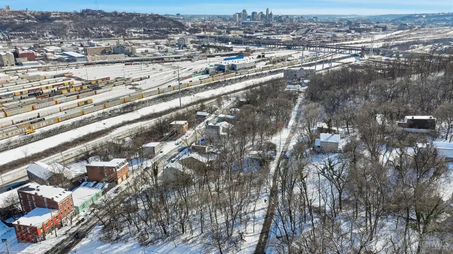 2572 Liddell Street, Cincinnati, OH 45225 - Image #2