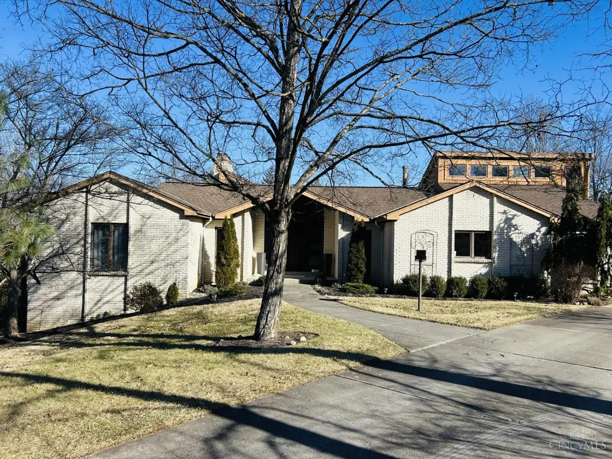 6195 Squirrelwoods Lane, Green Township, OH 45247 - Image #1