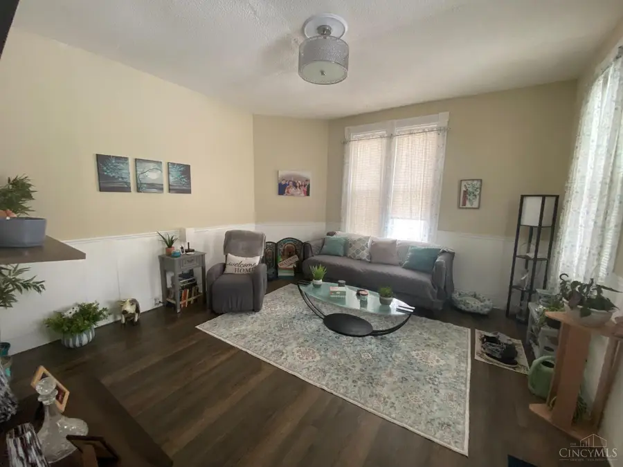 5116 Ravenna Street, Cincinnati, OH 45227 - #3