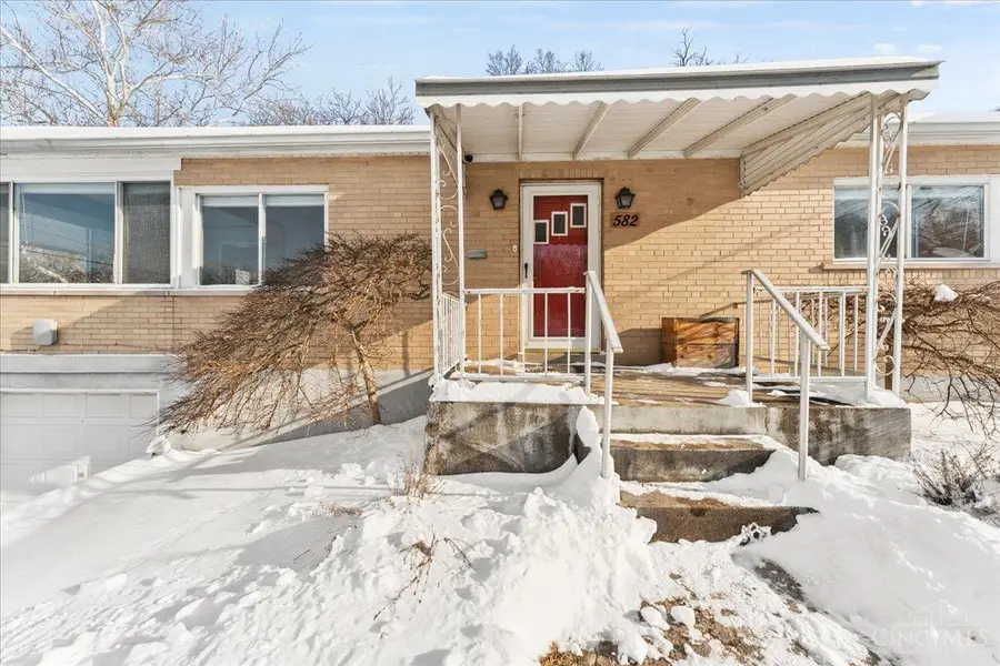 582 Trenton Avenue, Cincinnati, OH 45238 - #2