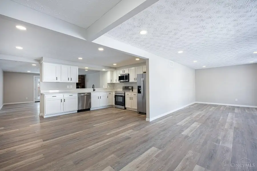 5260 Beechview Drive, Huber Heights, OH 45424 - Image #2