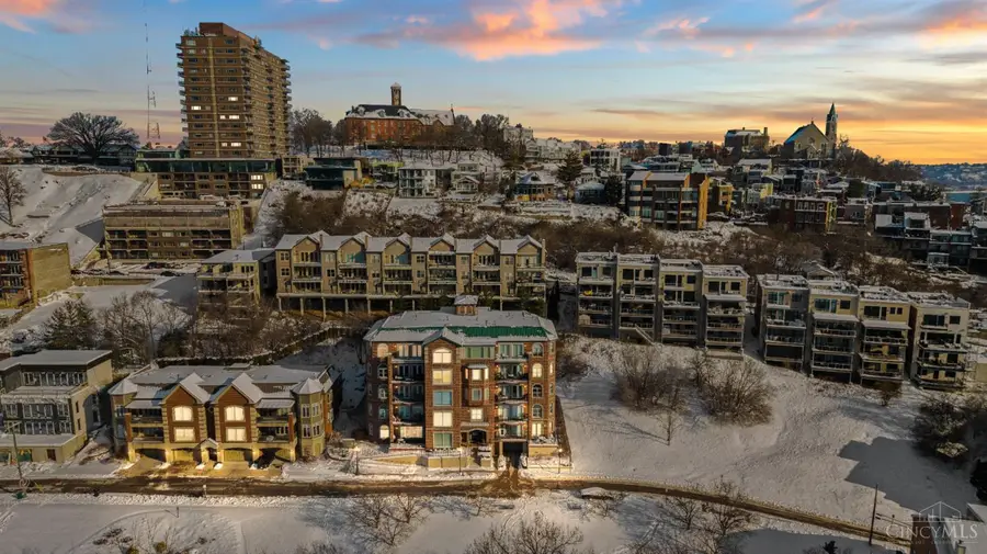 380 Baum Street #5B, Cincinnati, OH 45202 - Image #2