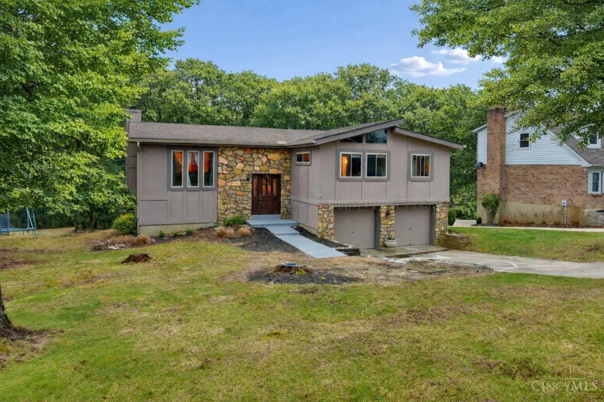 3899 Ridgedale Drive, Cincinnati, OH 45247 - Image #1