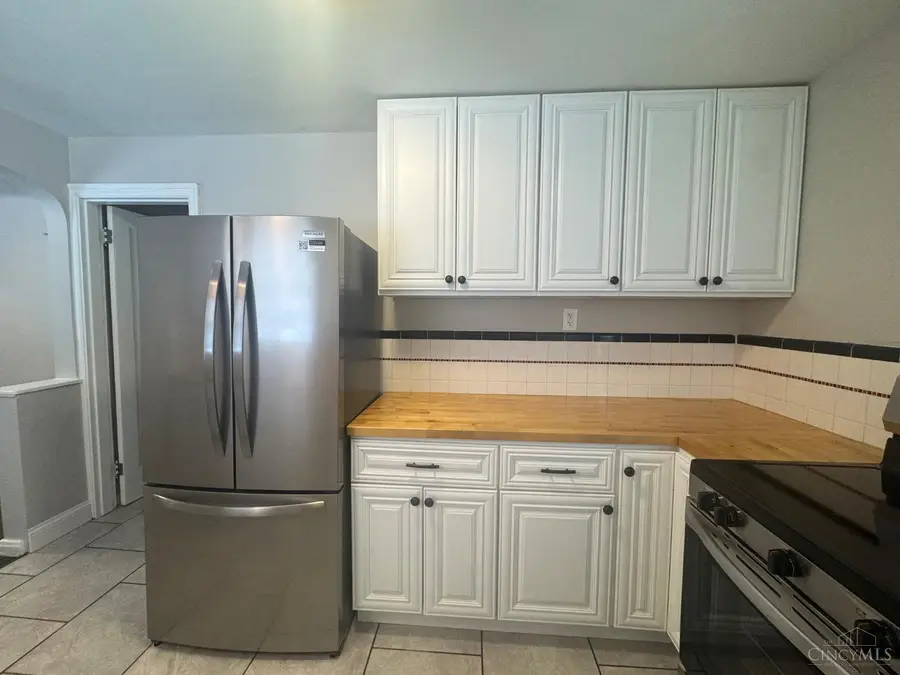 7849 Seward Avenue, Cincinnati, OH 45231 - #3