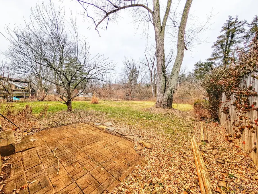 8829 Mockingbird Lane, Finneytown, OH 45231 - #3