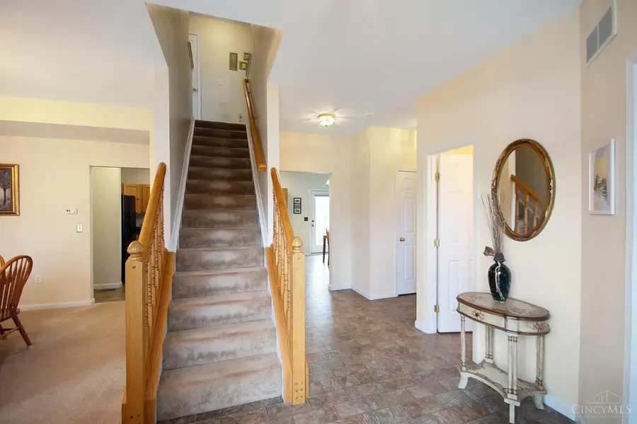 6323 Ashford Drive, Miami Township, OH 45140 - Image #2