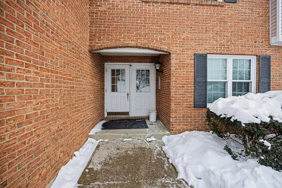 5149 Scarsdale Cove #61, Green Township, OH 45248 - Image #2