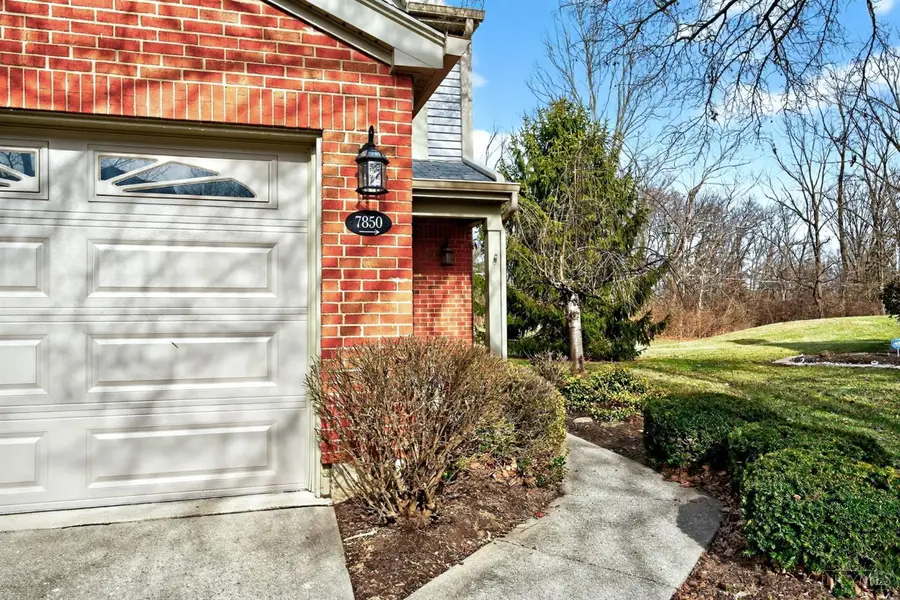 7850 Hackney Circle, Warren, OH 45039 - Image #2