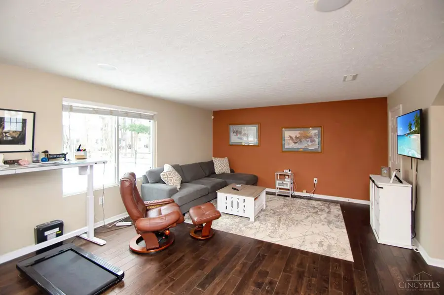 9 Woodside Park Drive, Amelia, OH 45102 - Image #2