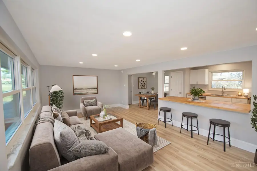 5588 Kay Drive, Day Heights, OH 45150 - Image #2