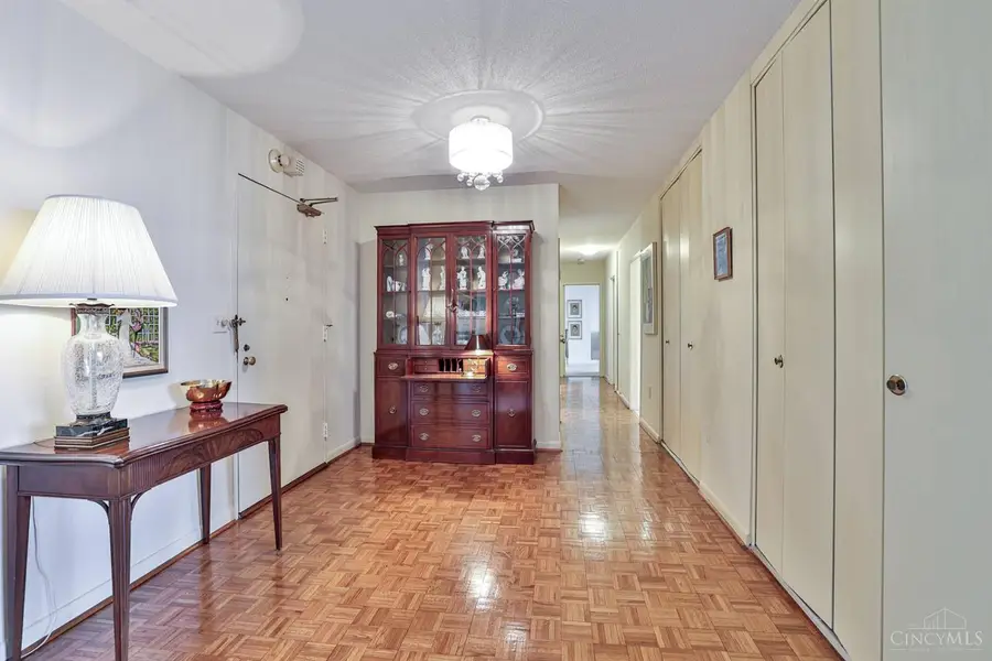 2444 Madison Road #1908, Cincinnati, OH 45208 - Image #3