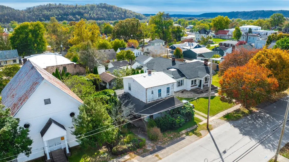 312 E Eighth Street, Manchester, OH 45144 - #1