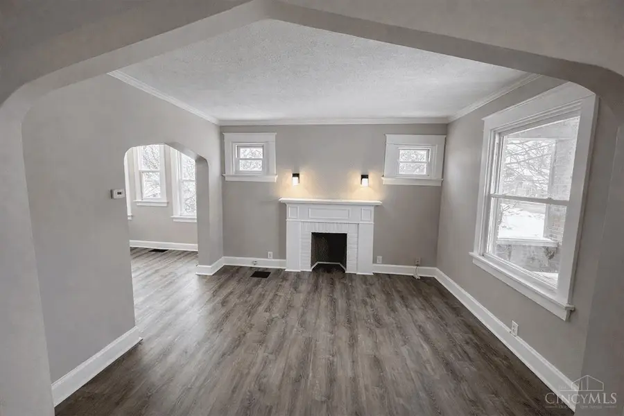 2550 Montana Avenue, Cincinnati, OH 45211 - #2