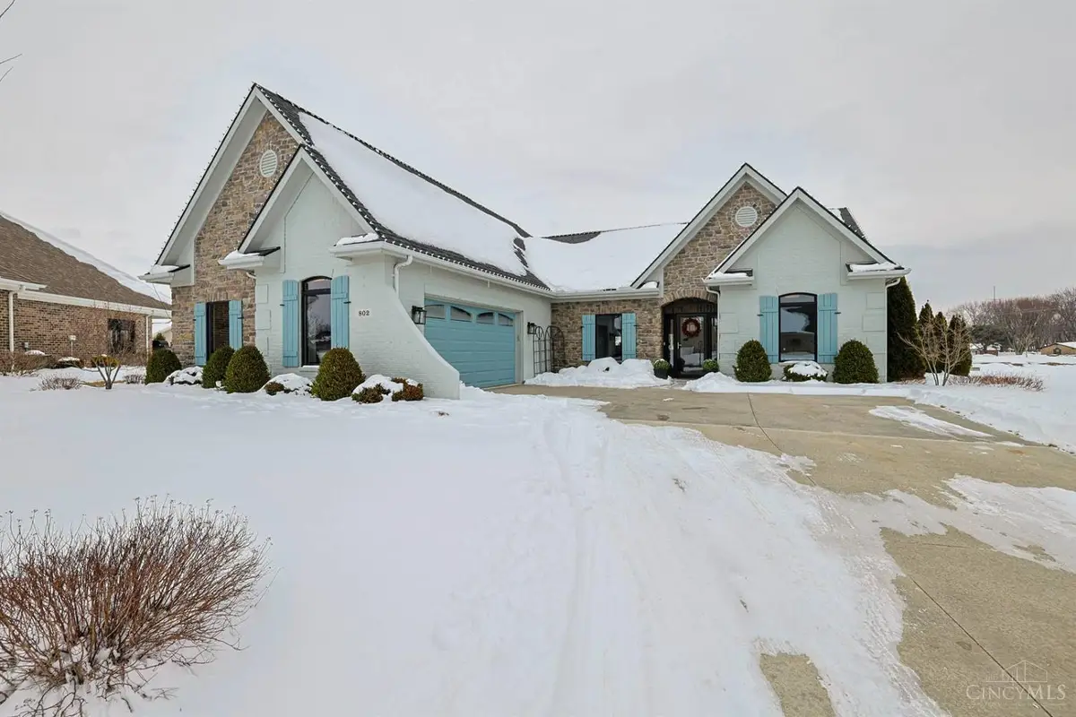 802 Pebble Place, Tipp City, OH 45371 - Image #1