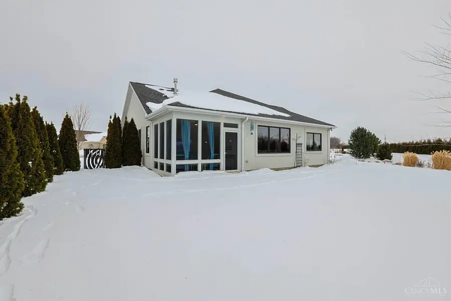 802 Pebble Place, Tipp City, OH 45371 - Image #3