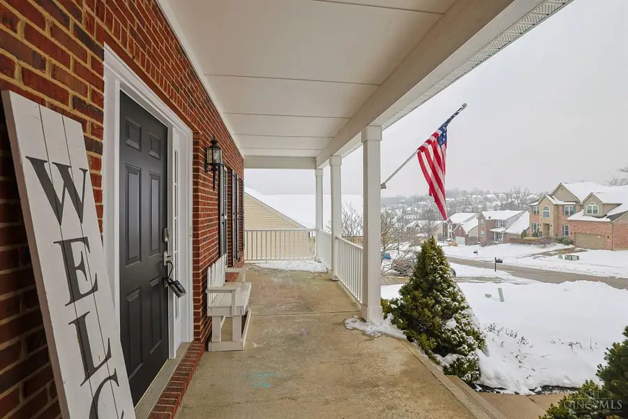 6864 Ruwes Oak Drive, Green Township, OH 45248 - Image #3