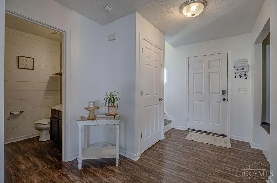 408 Sudbury Drive, Trenton, OH 45067 - #2