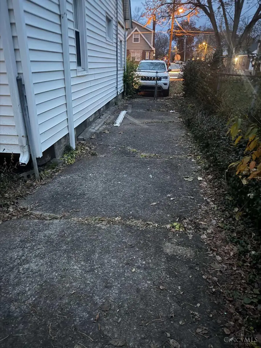 813 Greenwich, Cincinnati, OH 45238 - #3