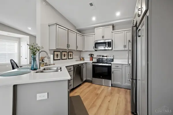 5882 Parkview Lane #300, Miami Twp, OH 45150