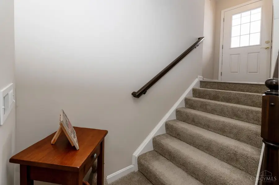 8041 Oakbridge Way #4-104, Green Township, OH 45248 - Image #2