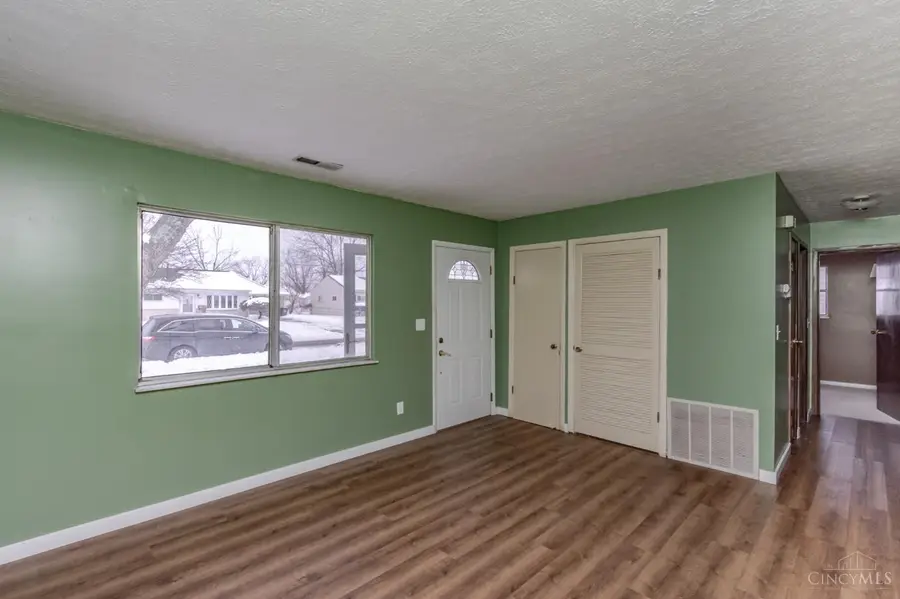 38 Lindway Drive, Fairborn, OH 45324 - Image #3