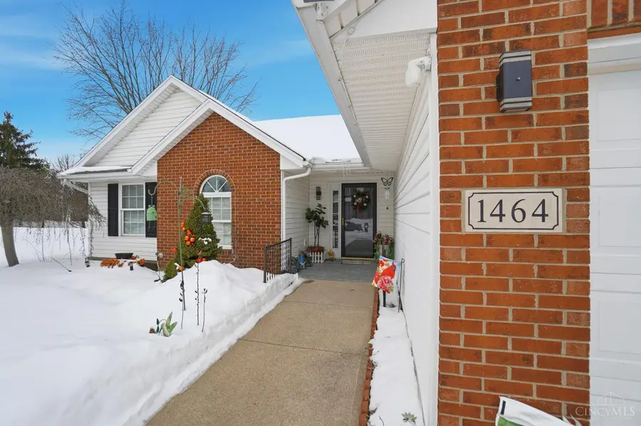 1464 Woodside Drive, Wilmington, OH 45177 - #2