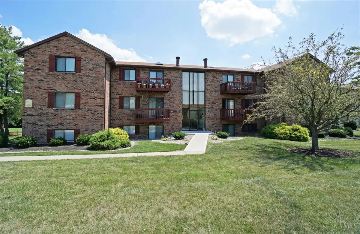 9512 Woodland Hills Drive, West Chester, OH 45011 - #1