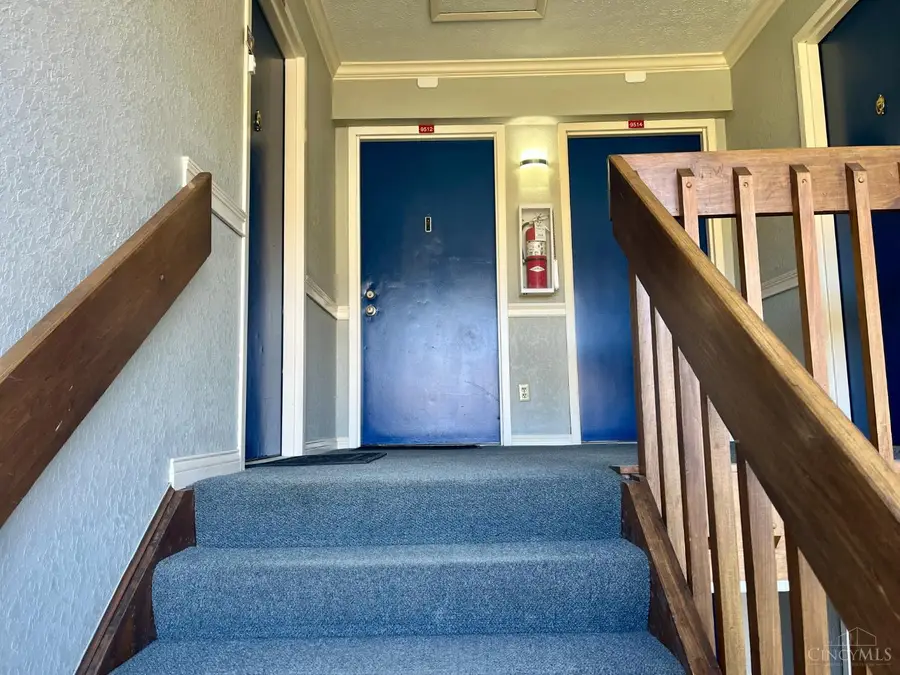 9512 Woodland Hills Drive, West Chester, OH 45011 - #2