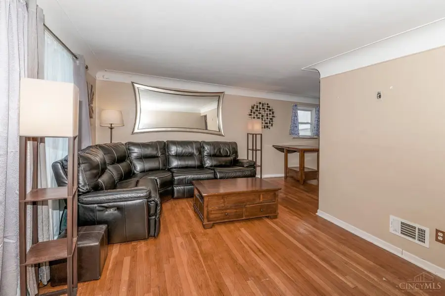 3921 Cedarwood, Cincinnati, OH 45213 - #3