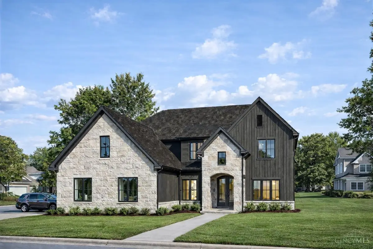 10550 Cinderella Drive, Montgomery, OH 45242 - Image #1