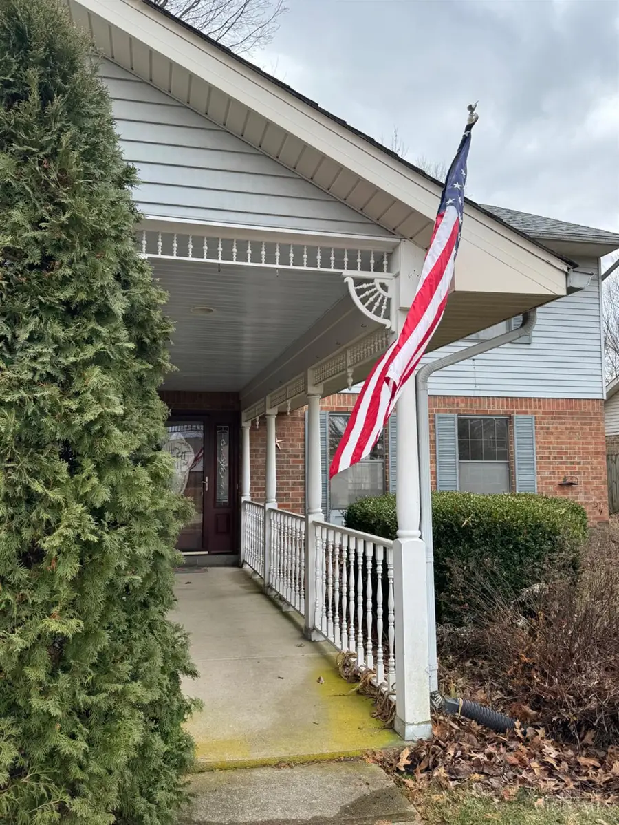 6578 Charlesgate Rd, Huber Heights, OH 45424 - #3